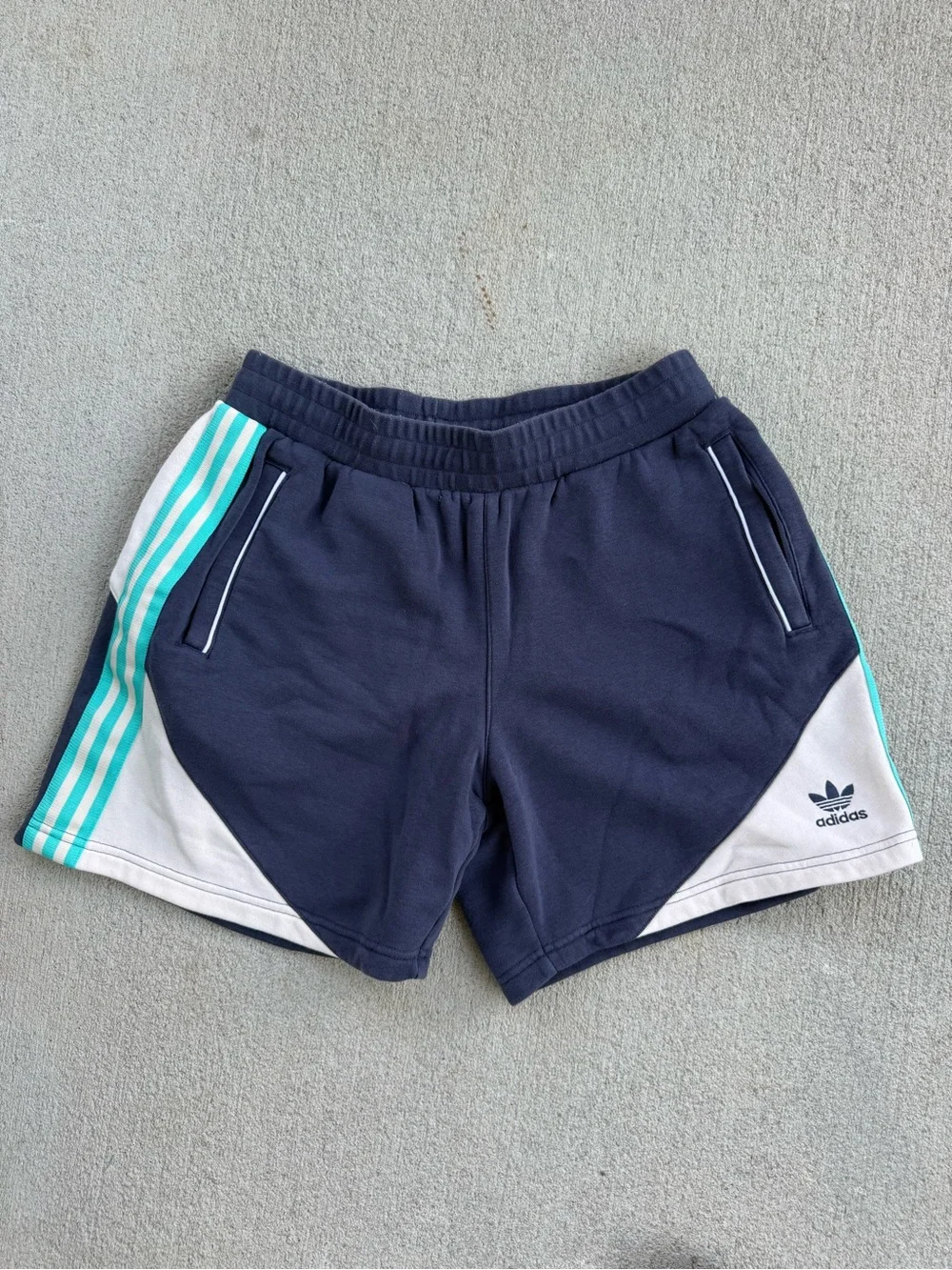 Adidas Originals Superstar CB SST Fleece Shorts Men’s Medium Retro Navy White